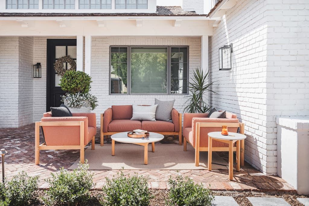 Best Outdoor Furniture for a Stylish Patio